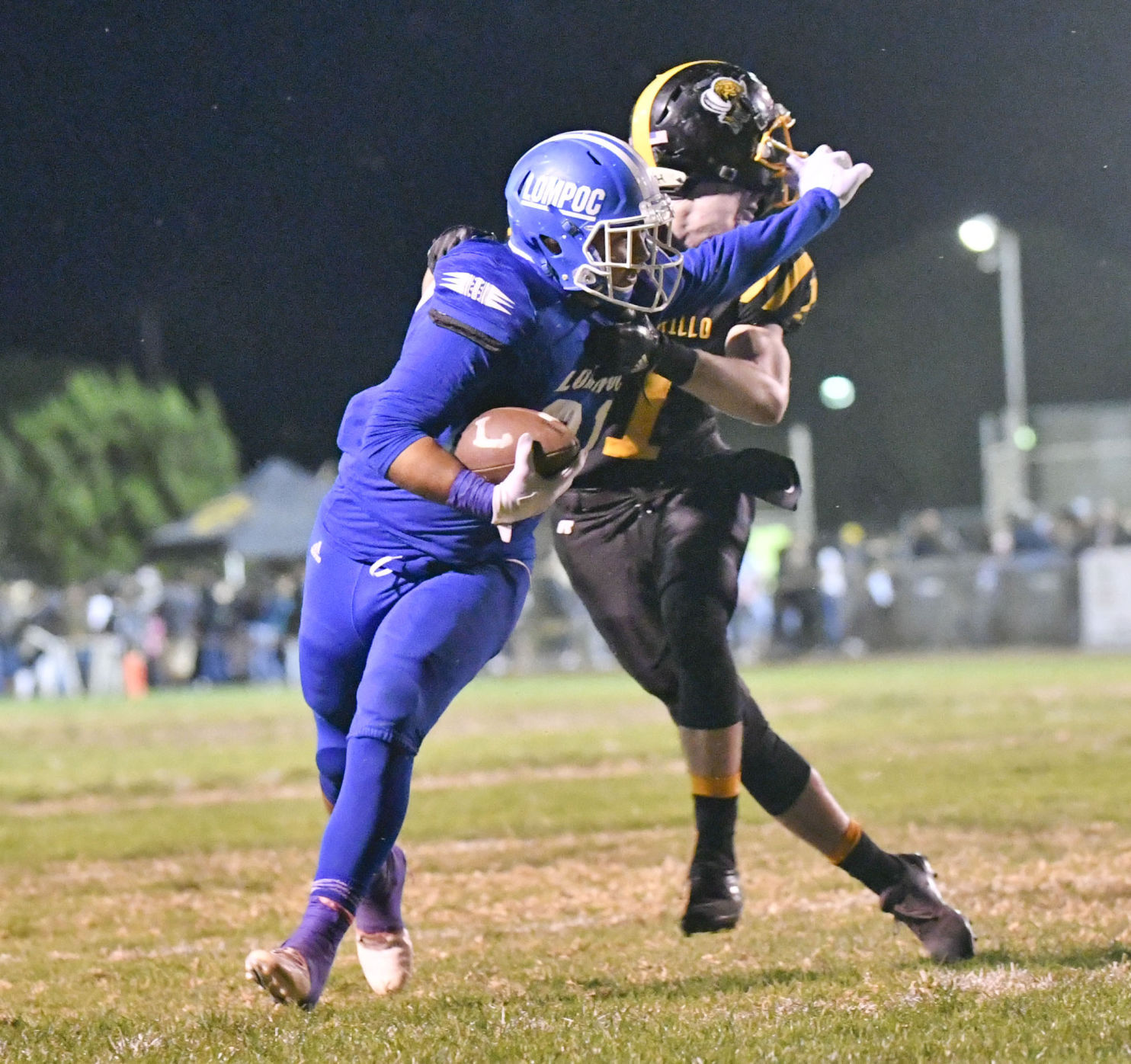 110317 Lompoc Cabrillo football 20.jpg